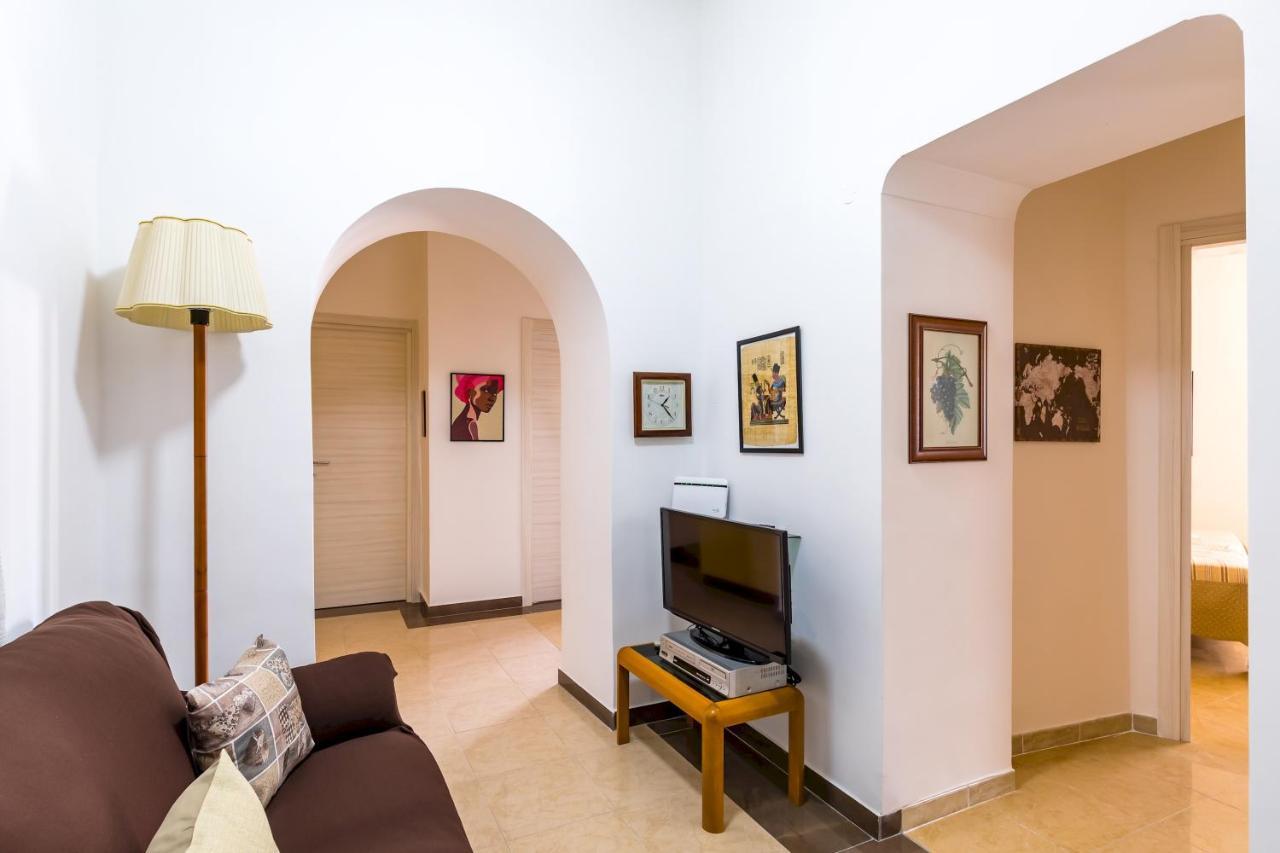 Rione Emanuele III - 4 Bedroom Apartment Napoli Eksteriør bilde